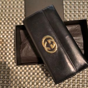 Authentic Gucci wallet